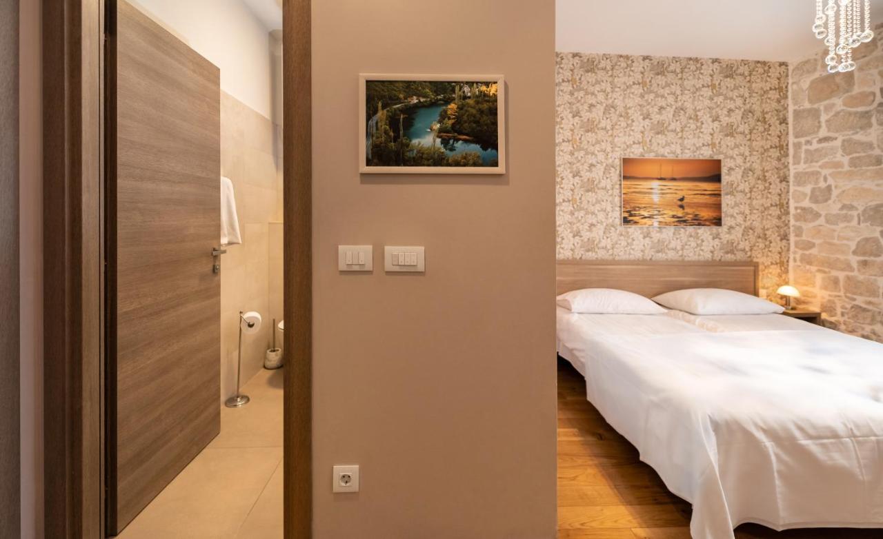 Tifani Luxury Rooms 2 Split Buitenkant foto