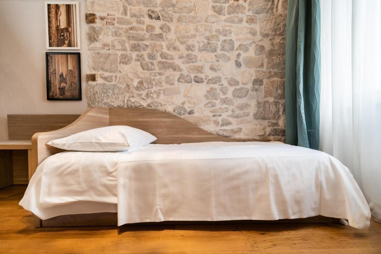 Tifani Luxury Rooms 2 Split Buitenkant foto