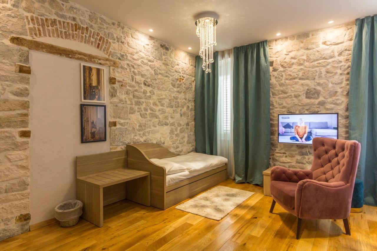 Tifani Luxury Rooms 2 Split Buitenkant foto
