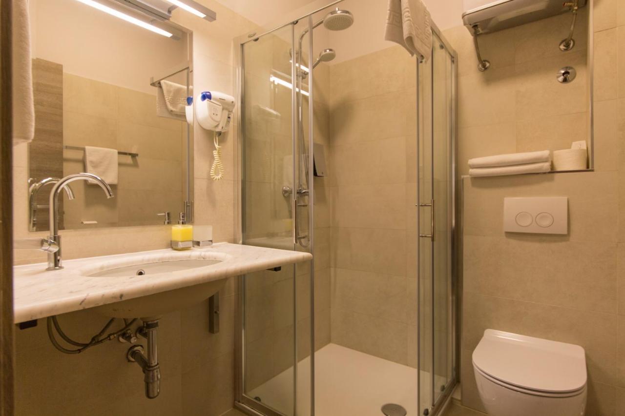 Tifani Luxury Rooms 2 Split Buitenkant foto
